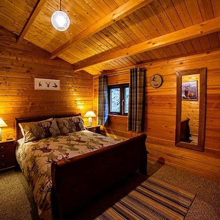 Cairnhill Lodge - Award-Winning Luxury Highland Retreat ブレアゴーリー エクステリア 写真